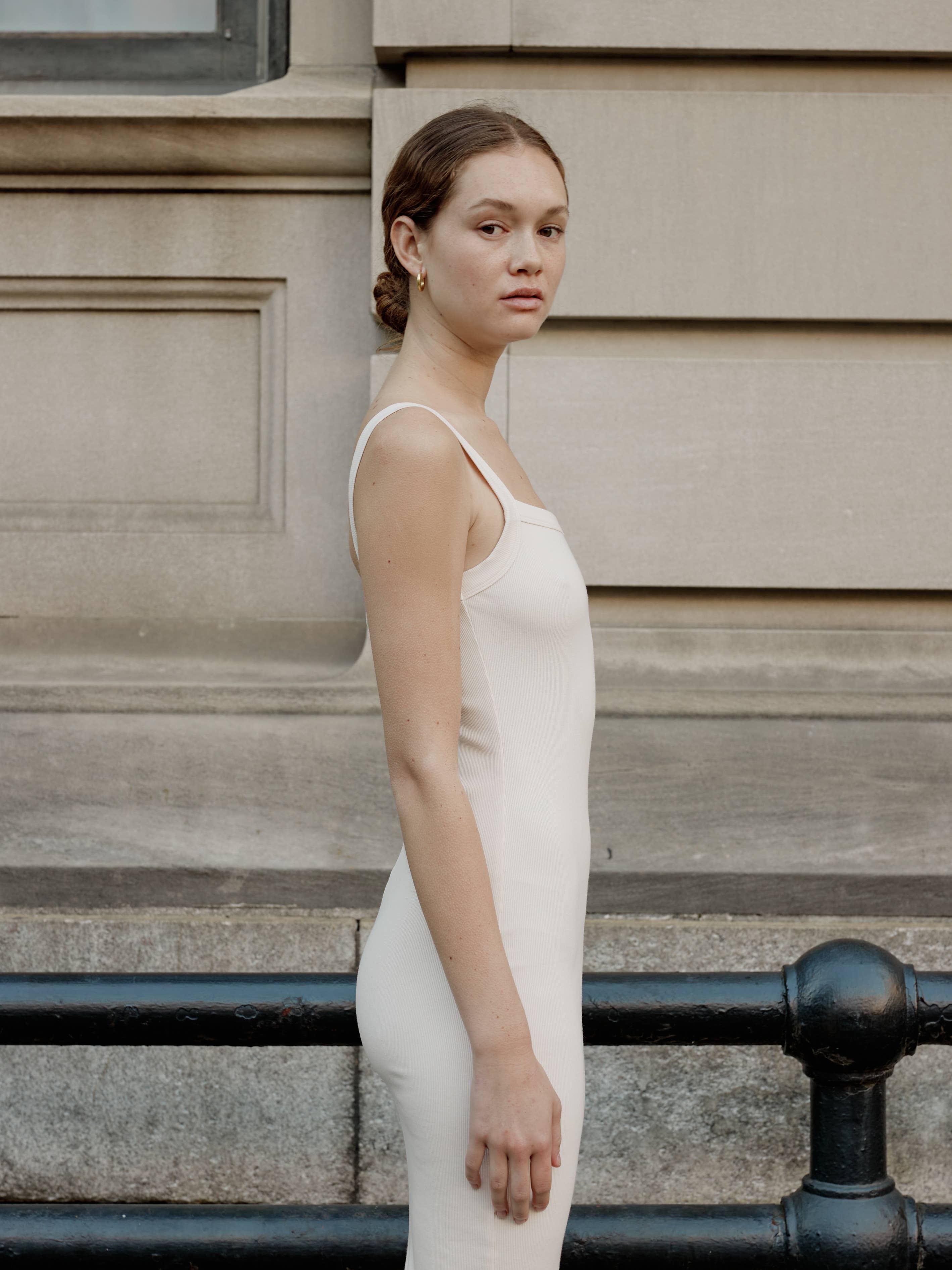 MOD REF - Vendita all'ingrosso Vestito - Donna - Abito The Marlow | Abito aderente a costine14