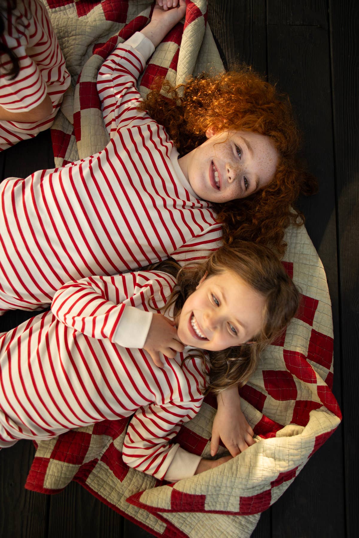 Sleepy Doe – wholesale Sleepwear set – Kids – KIDS CLASSIC SET | RED & OATMEAL BRETON5