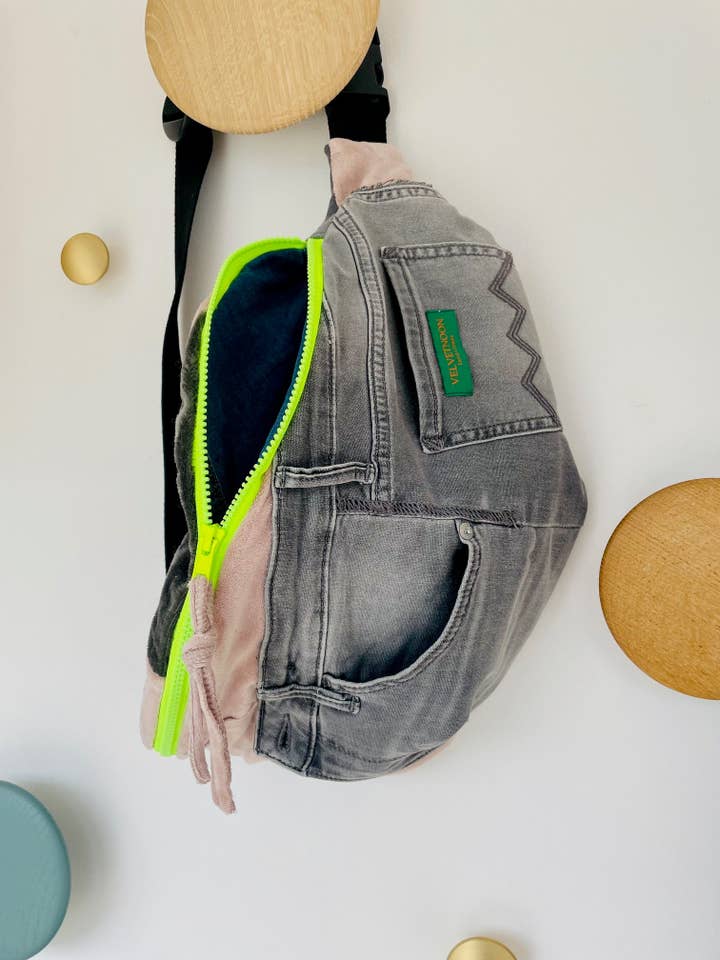 Bumbag Holbæk för wholesale av Velvetnoon