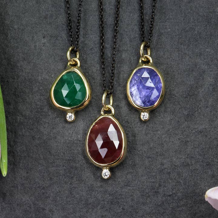 Diamas Pendant 18k for wholesale by Sara Metalsmith