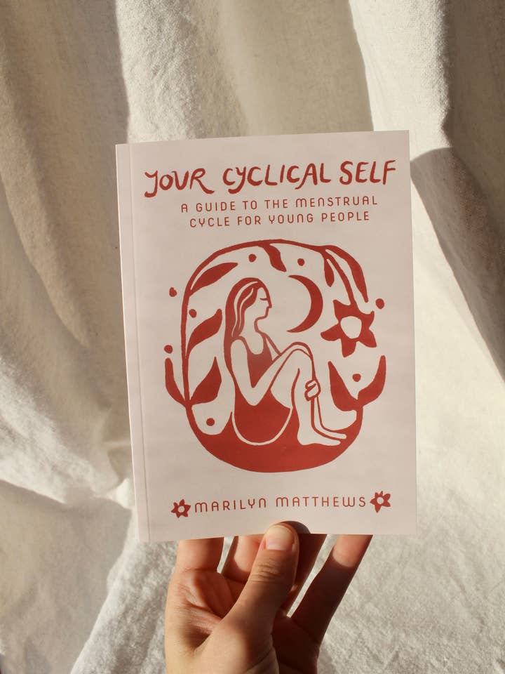 Il tuo sé ciclico - Il ciclo mestruale per i giovani per la vendita all'ingrosso da parte di Studio Marilyn