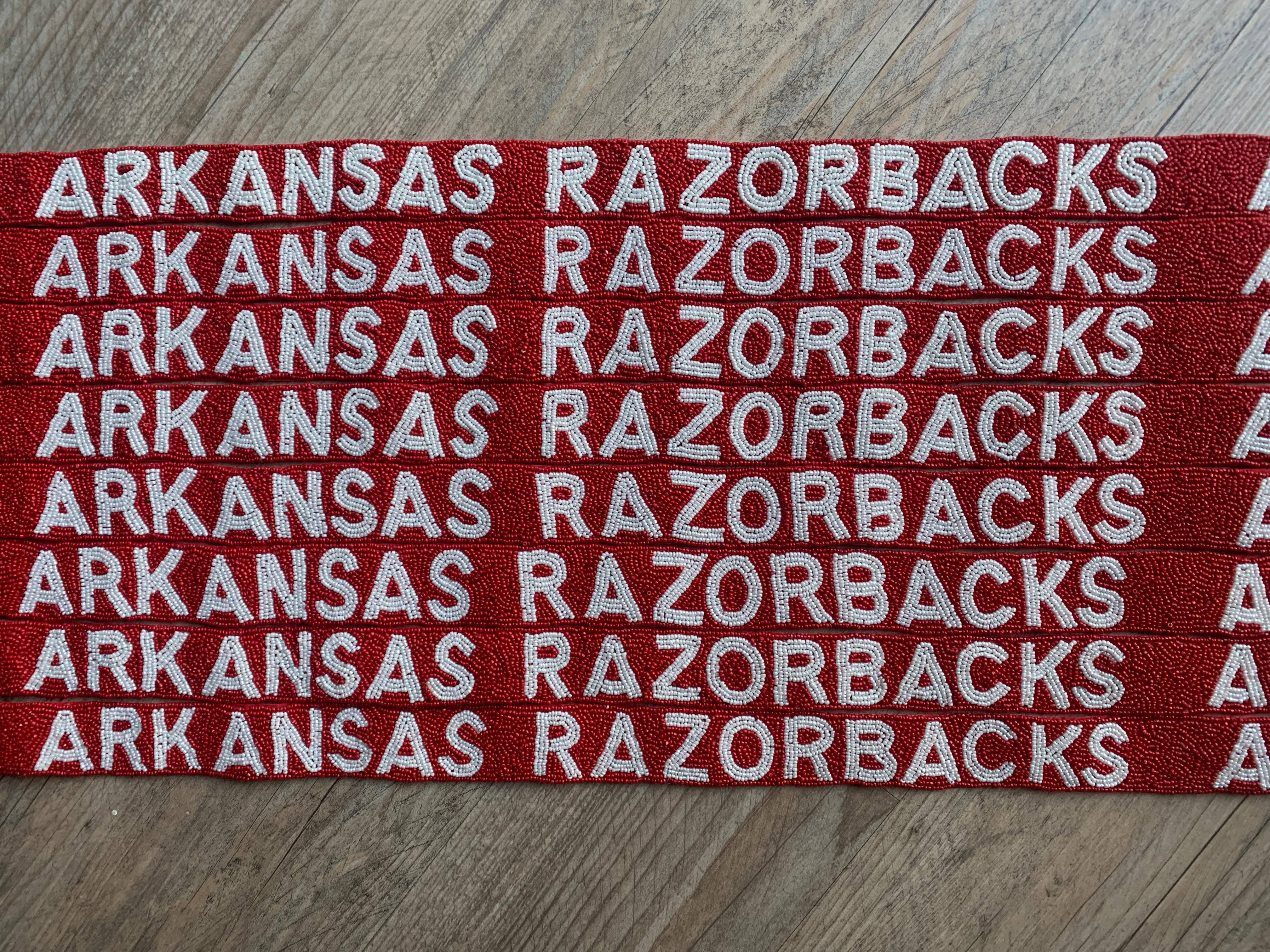 Tatter'd Royals – wholesale Handväske- och väskaccessoar – Dam – Arkansas Razorback Woo Pig Pärlad Väskrem0