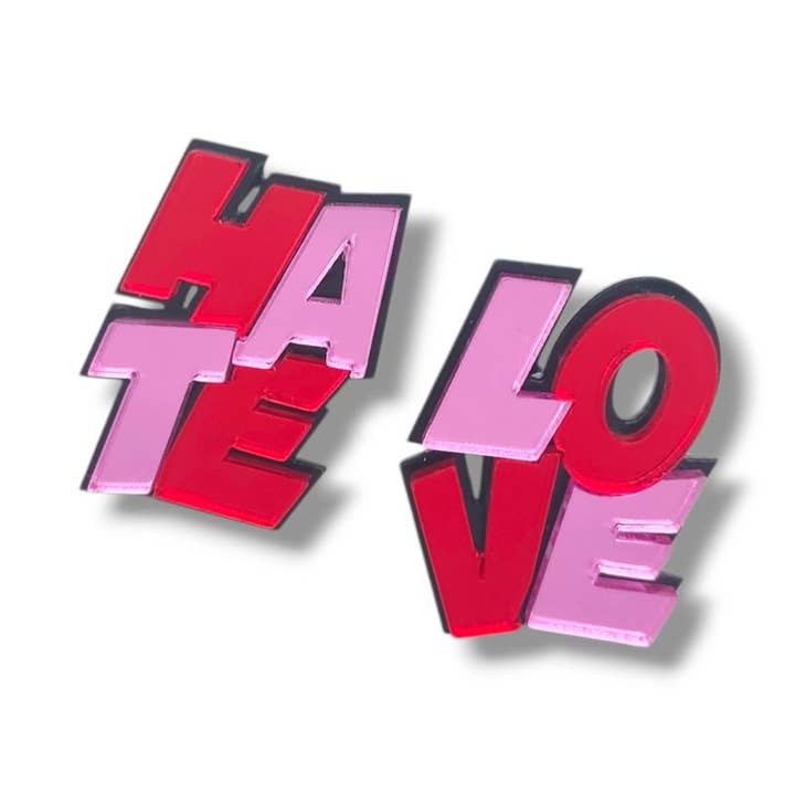 Amour & Haine | Boucles d'oreilles pour la vente par Funk Da Queen