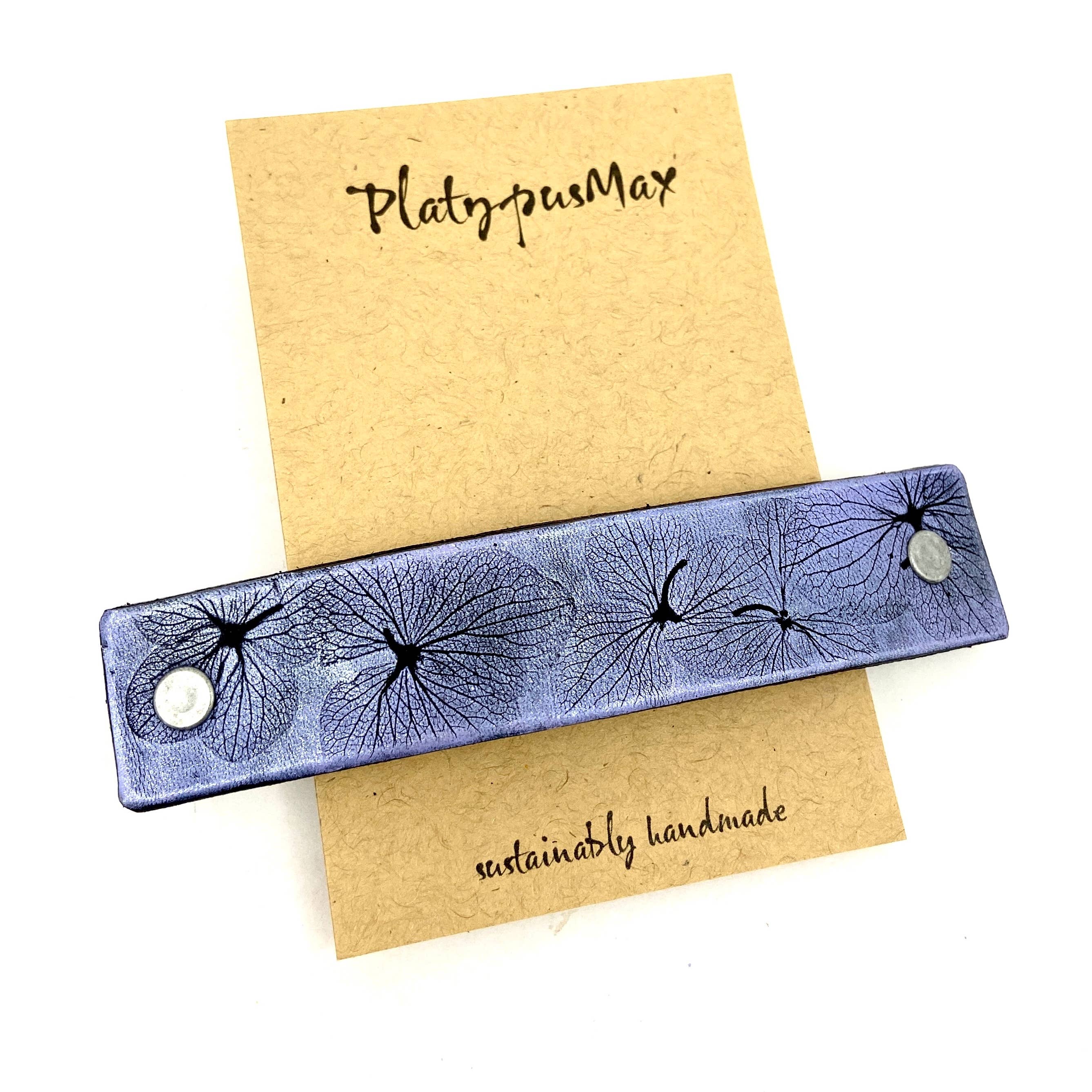 PlatypusMax – Engroshandel Hårspænde – Kvinder – Blå Hydrangea Blomster Præget Læder Hår Barrette2