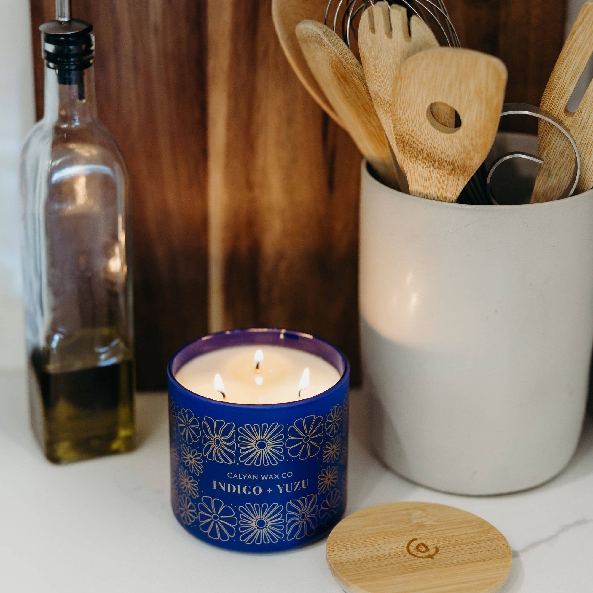 Calyan Wax Co. - Wholesale Jar/Filled Candle - Indigo + Yuzu - 3 Wick Clear Glass Tumbler Soy Candle9