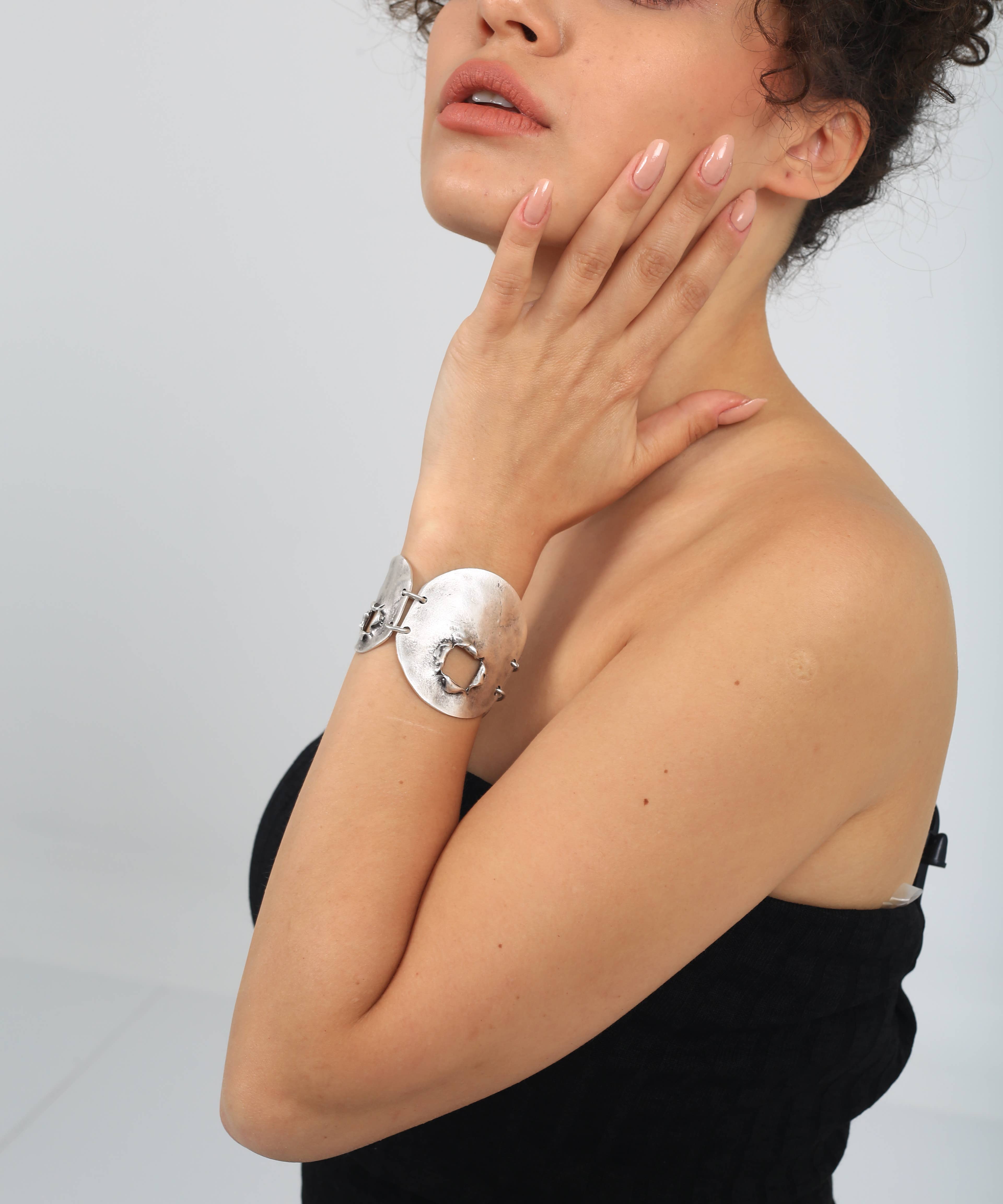 AVENS - Wholesale Jewelry Set - Silver Plated Hummered Circle Jewelry Set2