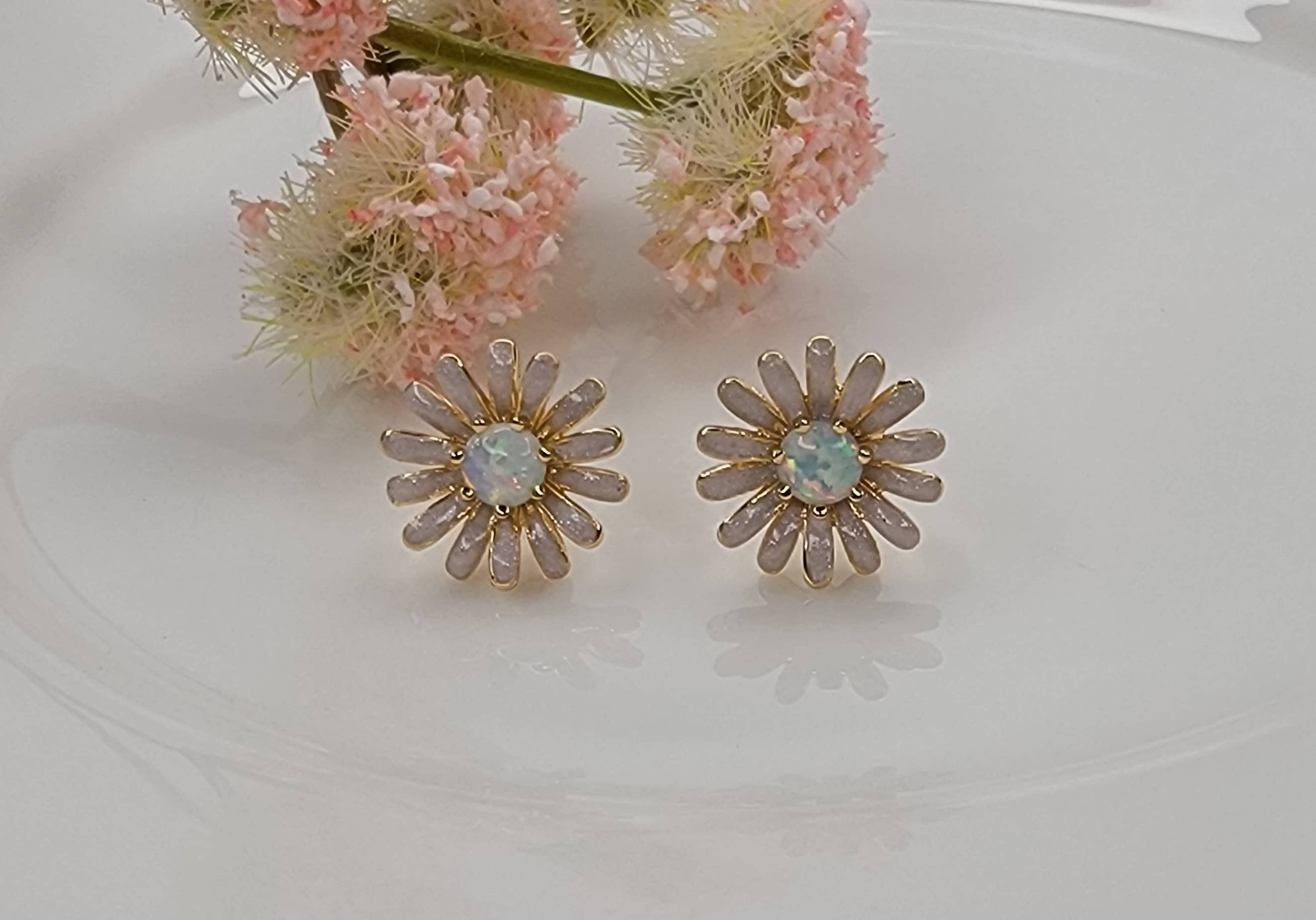 BETTYOH INC - Wholesale Stud/Post Earrings - DAISY FLOWER WITH OPAL STONE ACCENT POST EARRINGS.1