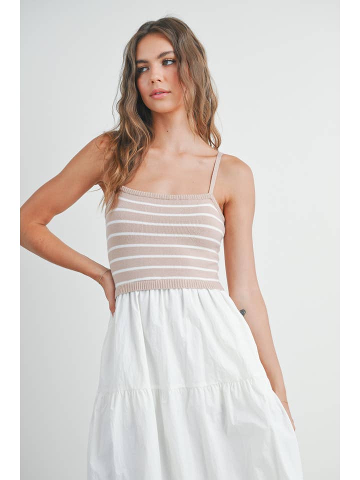 BUTTERMELON - Vendita all'ingrosso Vestito - Donna - Abito lungo a balze con top a righe lavorato a maglia - BMD77404