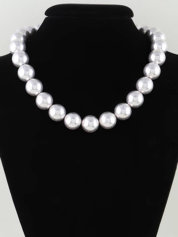 Collana con Perline Lucenti per la vendita all'ingrosso da parte di CC Wholesale Clothing