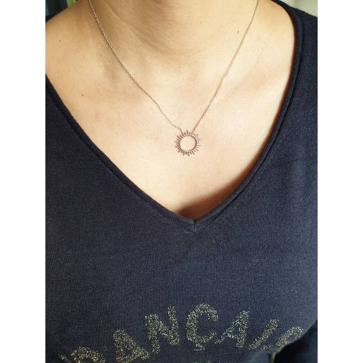 SIUKA – wholesale Hänge-/berlockhalsband – Rodium-plated 925/1000 silver ”Sun” halsband5