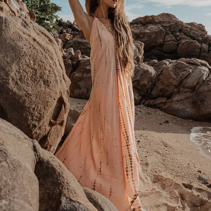 Rosa Clothing - Wholesale Dress - Women's - Swing halterneck tie backless print dress