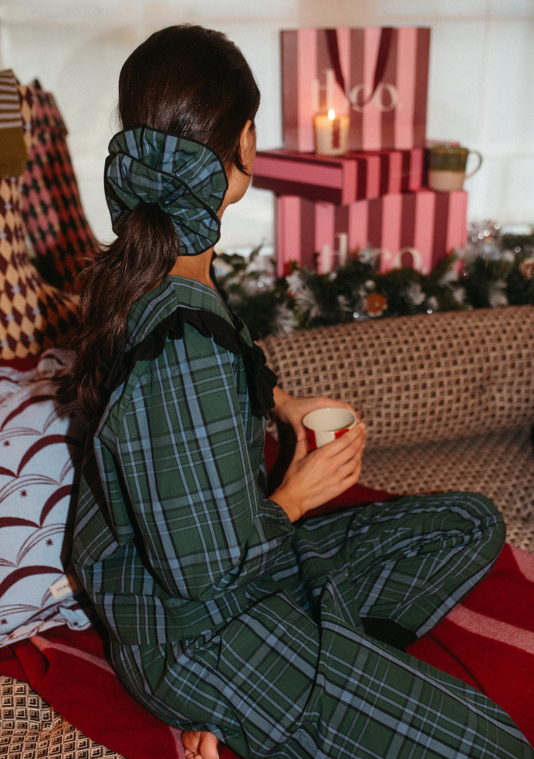 TBCo – wholesale Sleepwear set – Women's – Cropped Cotton Pyjamas in Green Tartan3