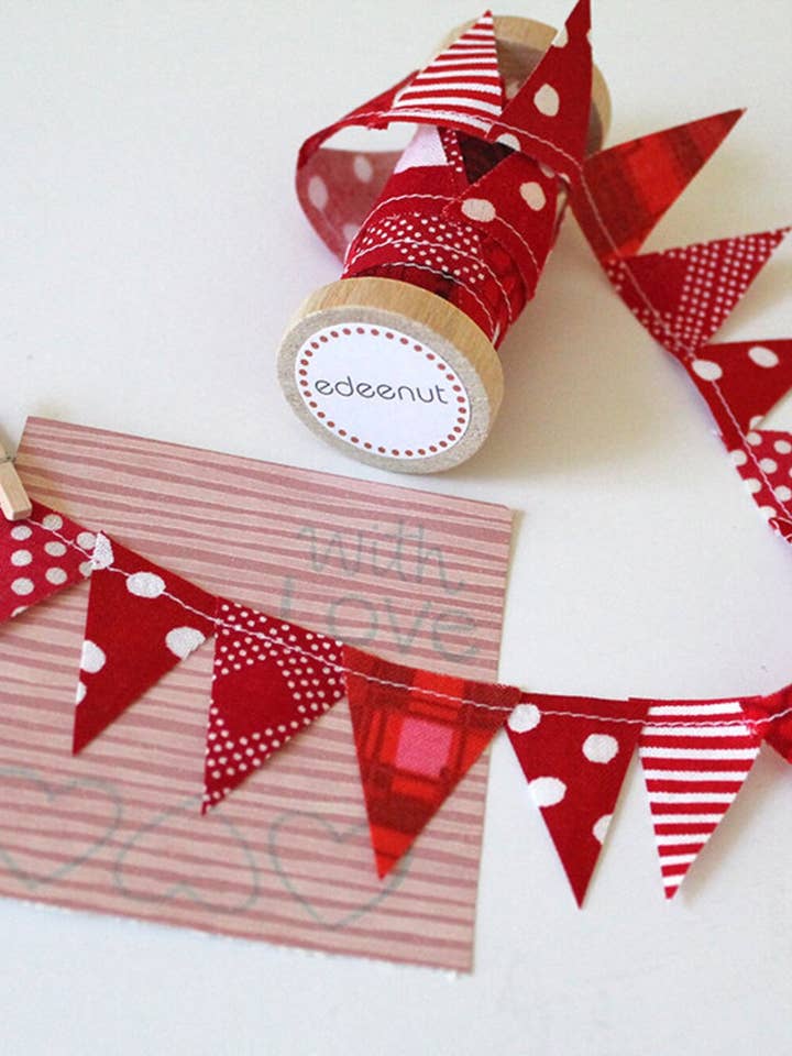 Spool Bunting. RED Ribbon, wedding or party cake topper for wholesale by edeenut