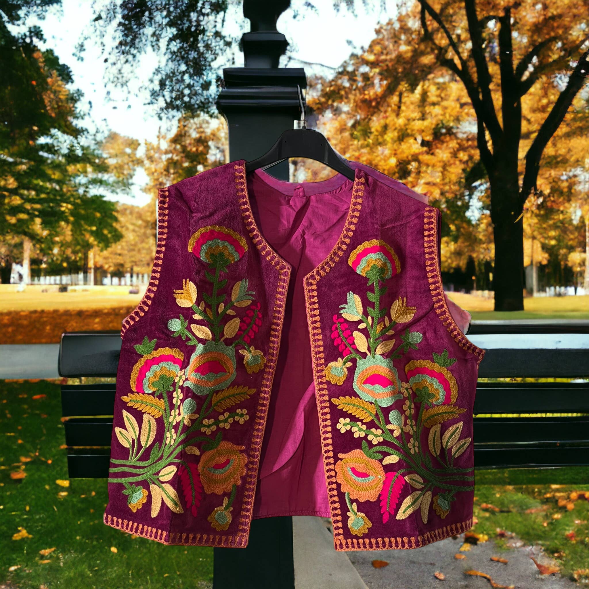 Kinomy - Wholesale Outerwear Vest - Women's - Embroidered velvet vest, boho vest, women's short vest7