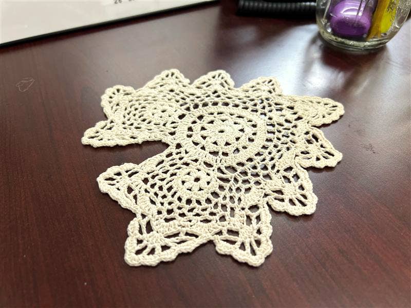 Ecru Annie's Treasures håndhæklede hjerteformede dugservietter for engroshandel på Faire4