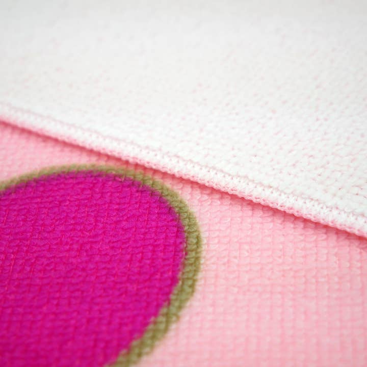 Le comptoir de la plage - Wholesale Beach Towel - Beach towel for kids microfiber Pink 70x140 250g/m² - Hearts3