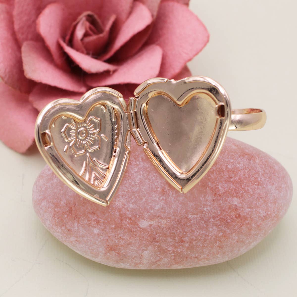 ZAD - Wholesale Cocktail/Statement Ring - Cherished Memories Gold Locket Ring3