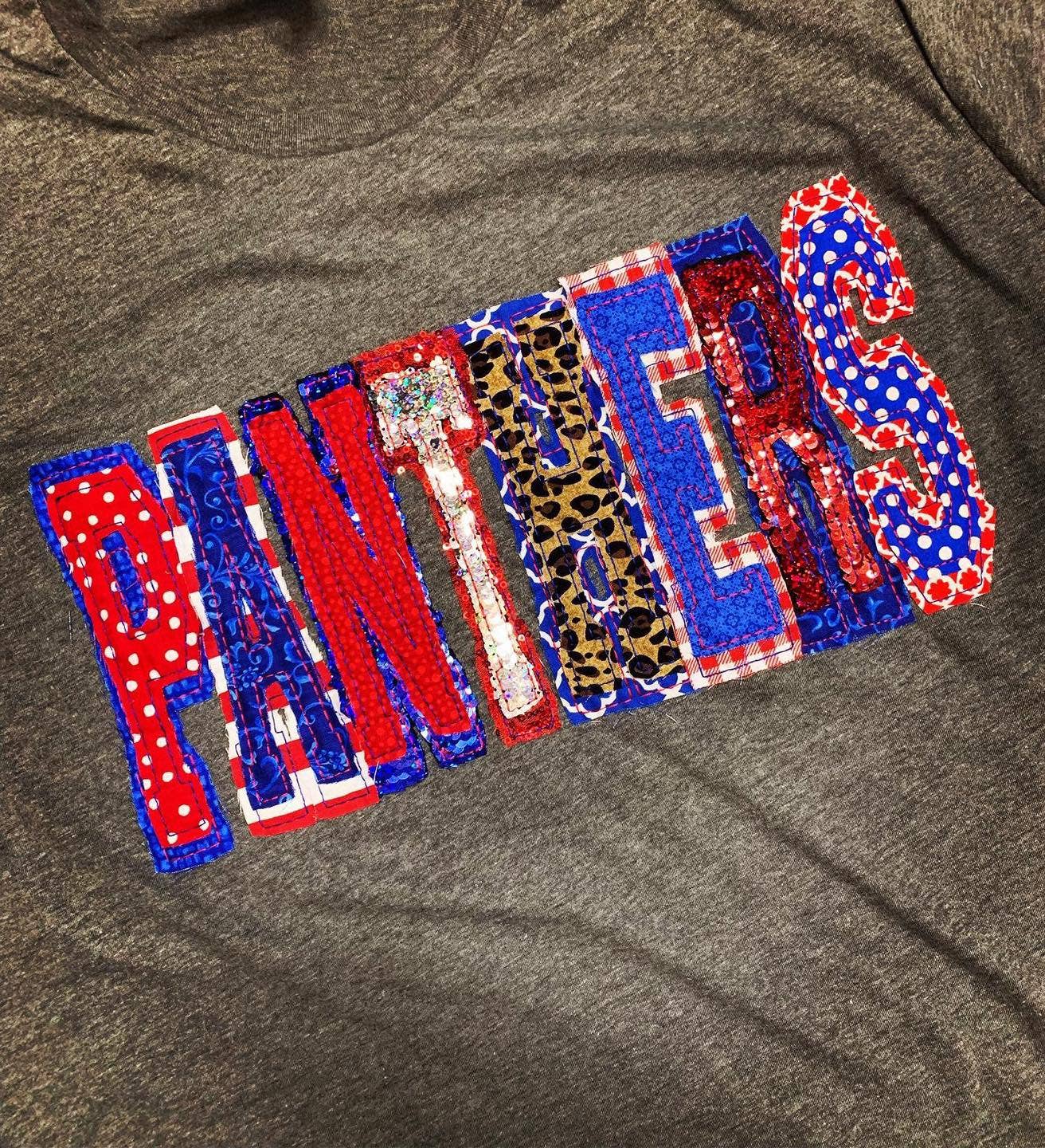 Sew Fancy Designs – T-shirt – Mulher por atacado – Camisa Spirit Double Stacked1