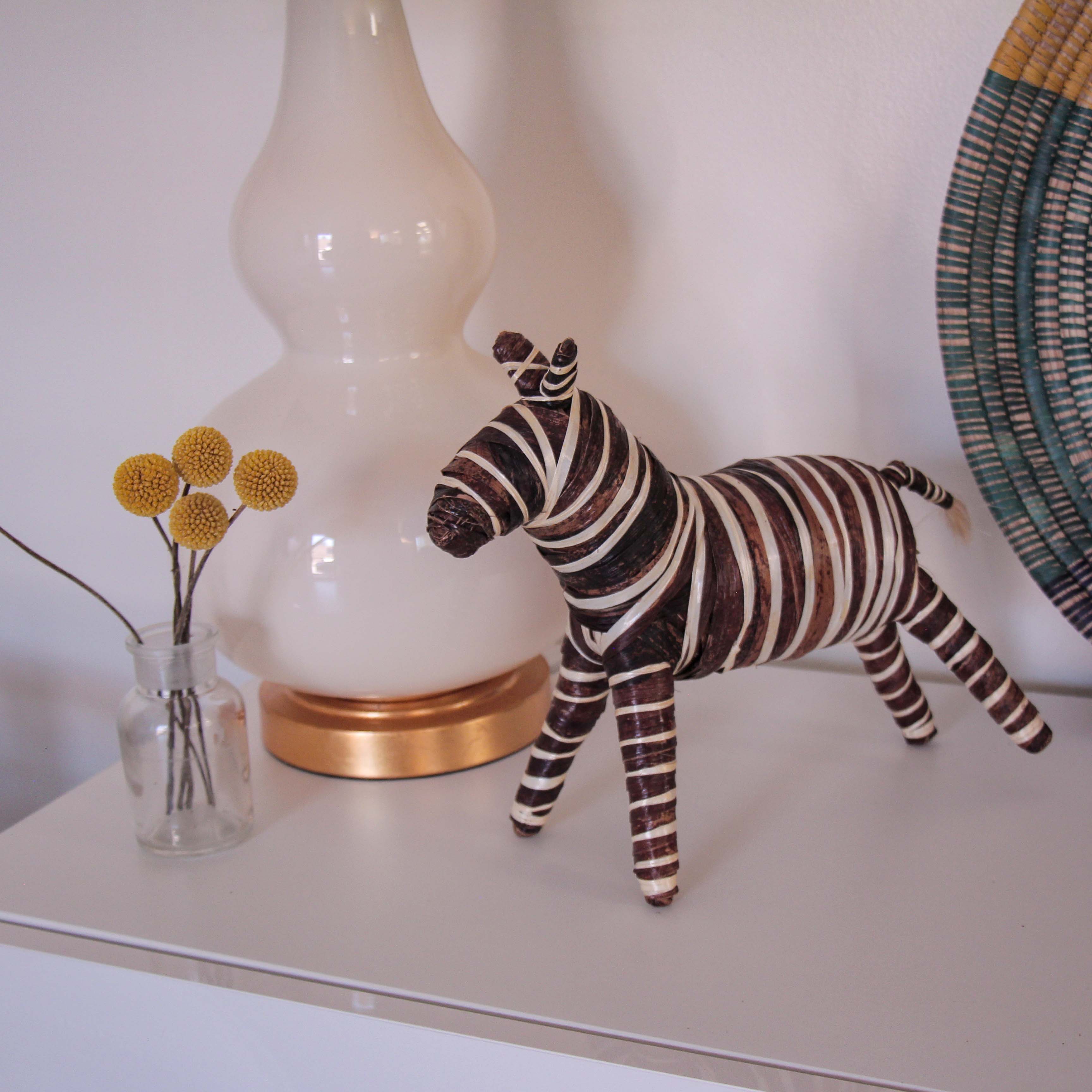Global Crafts - Vendita all'ingrosso Scultura - Grande scultura di animali Zebra Safari in fibra di banana4