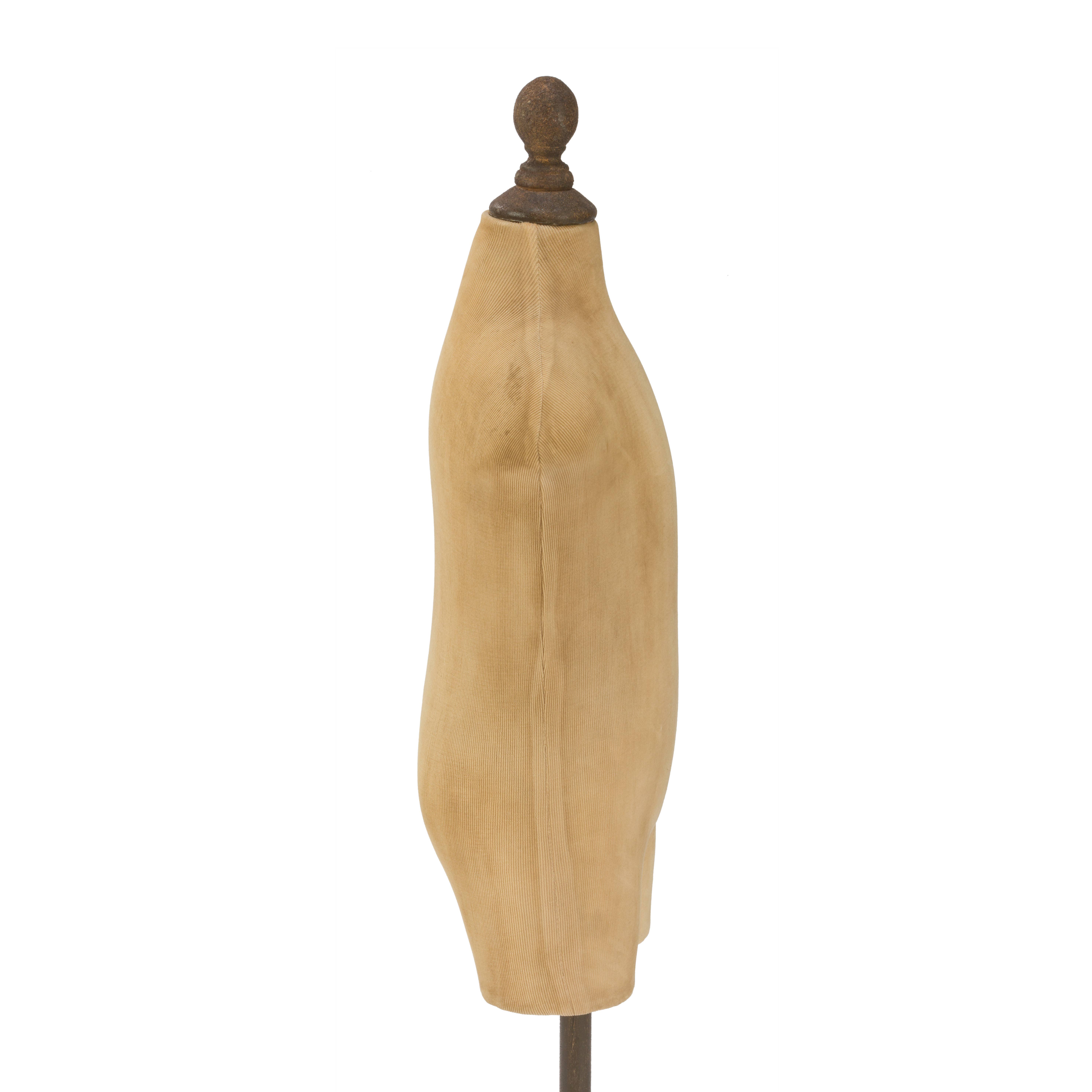 Tripar International - Wholesale Mannequin - Antiqued Body Forms6
