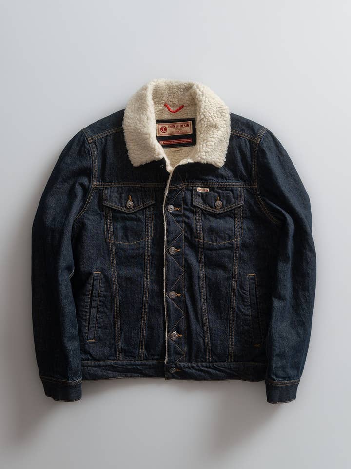 Veste de forgeron pour la vente par Iron & Resin