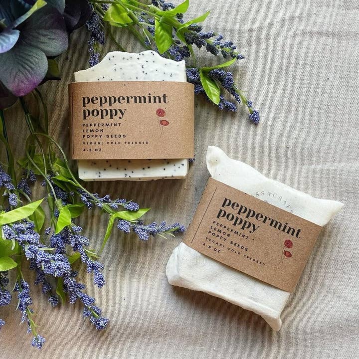 Pavot à la menthe poivrée - Savon à la menthe poivrée et au pavot pour la vente par Nissa Crafts