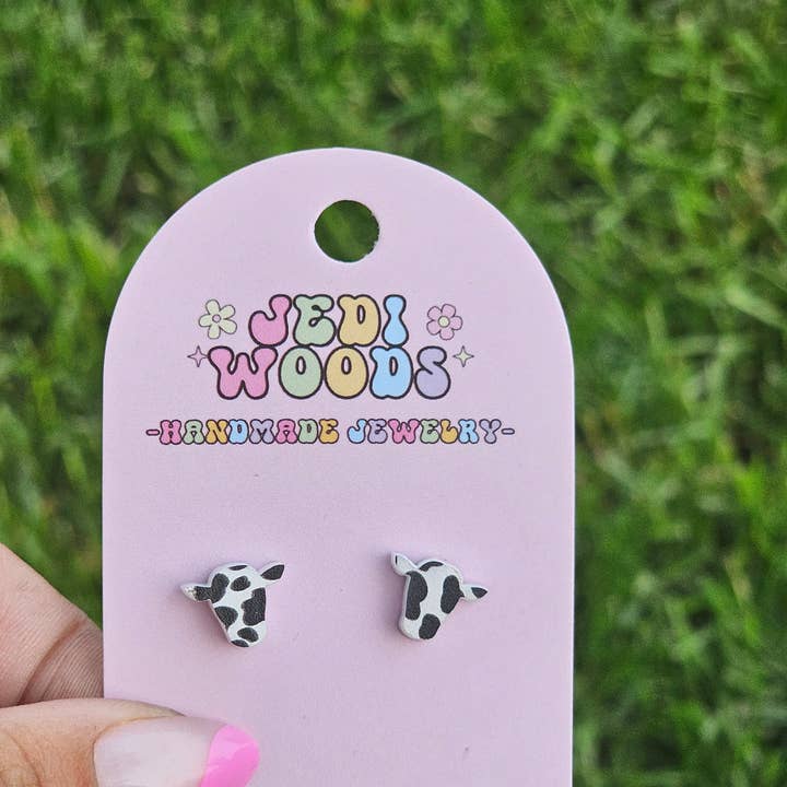 Orecchini a perno testa di mucca da latte per la vendita all'ingrosso da parte di Jedi Woods LLC