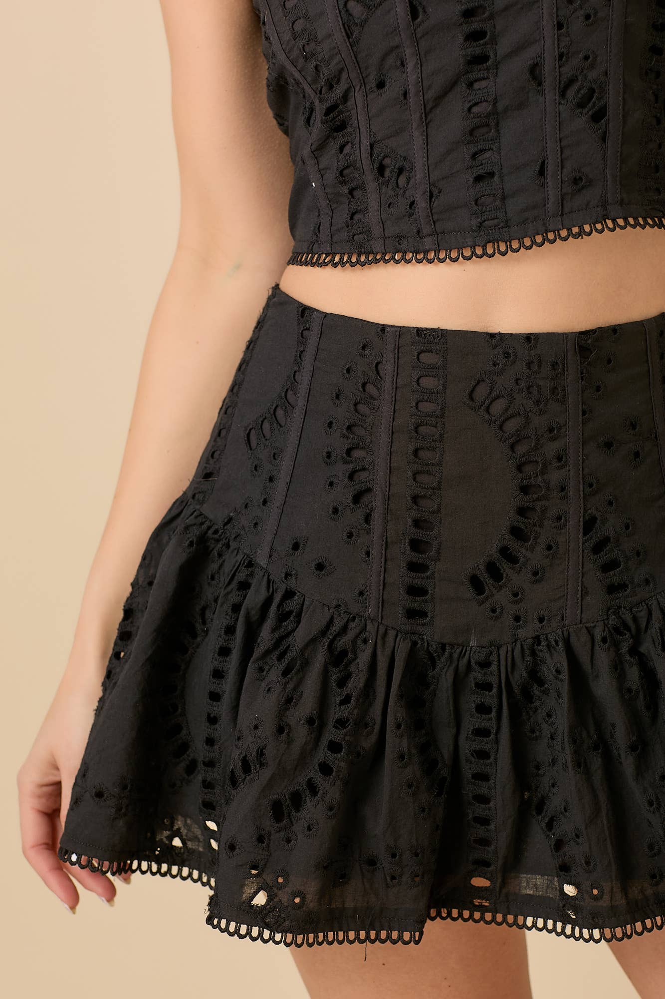 ZWART Katoenen geborduurd korset tube top en minirok set voor groothandel op Faire4