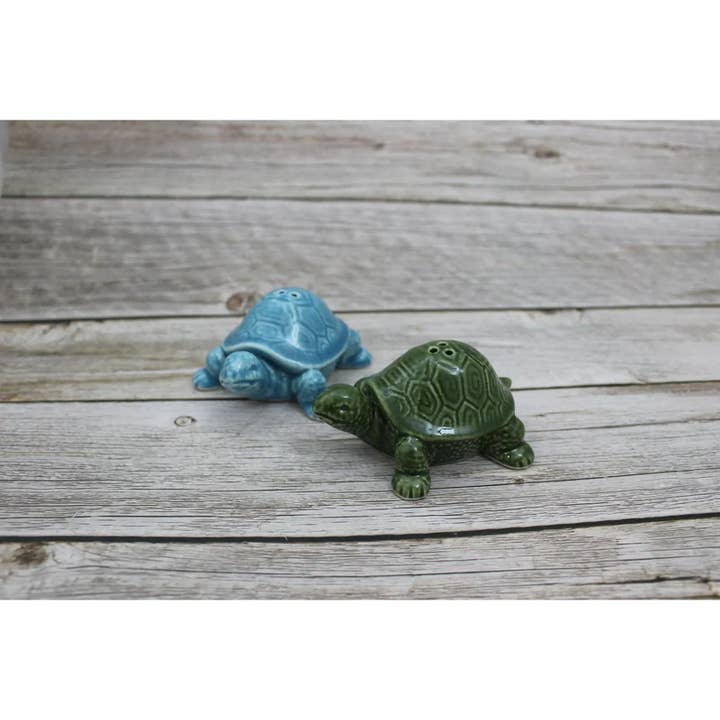 Orlando Warehouse84 - Wholesale Decorative Figurine - Ceramic Turtle Companions, Turtle Salt & Pepper Shaker Set