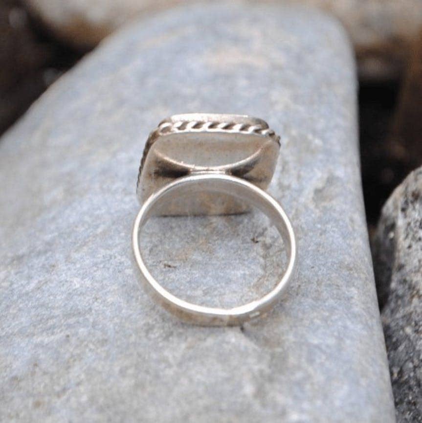 Iroquoise - Wholesale Cocktail/Statement Ring - Vintage Square Ring in Malachite and 925 Silver3