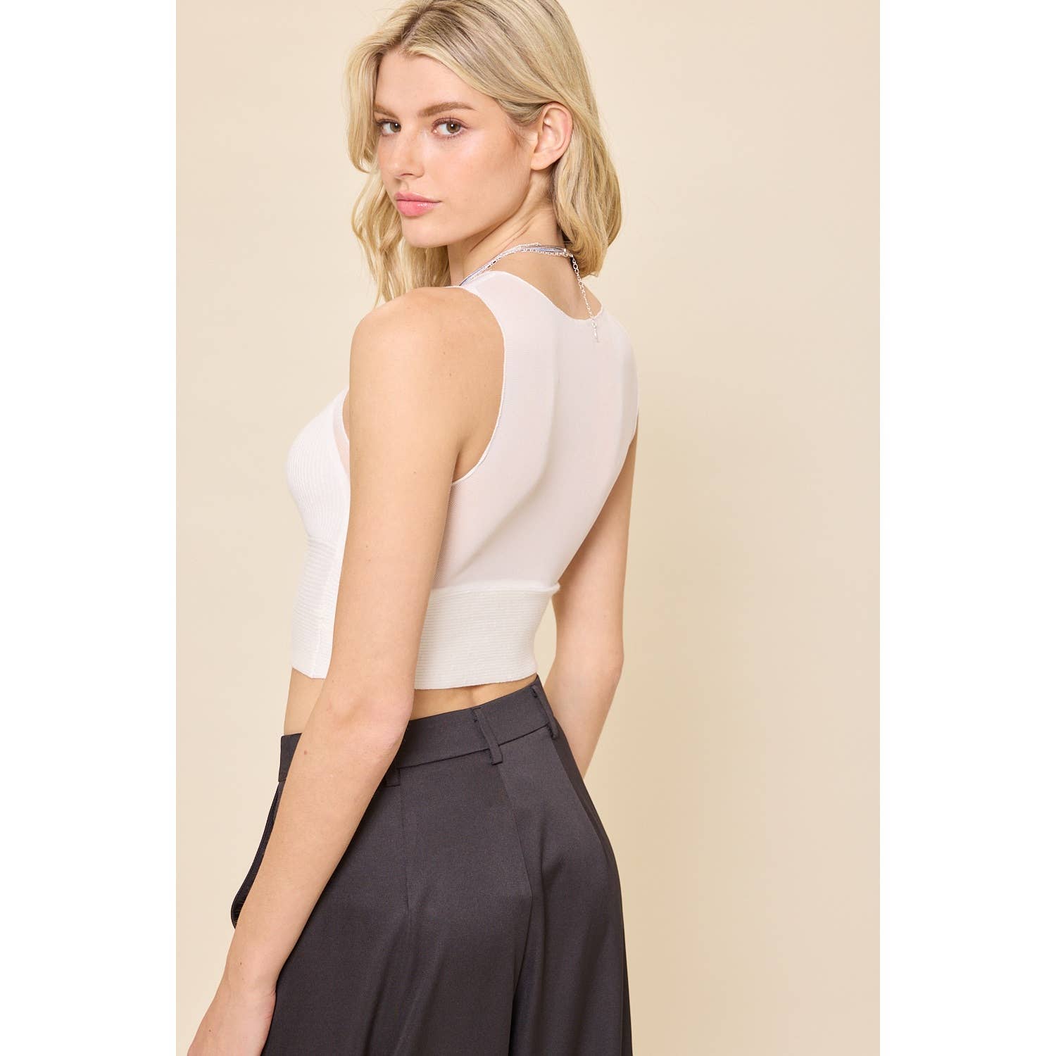 idem ditto - Vendita all'ingrosso Canotta - Donna - CANOTTA CORTA IN RETE TRASPARENTE ABBINATA A MAGLIONE A COSTINE9