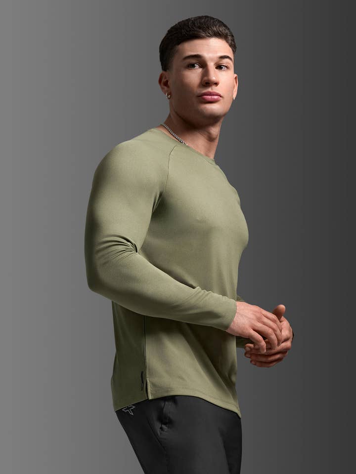 Aero à manches longues n°5 pour la vente par 2XU Canada