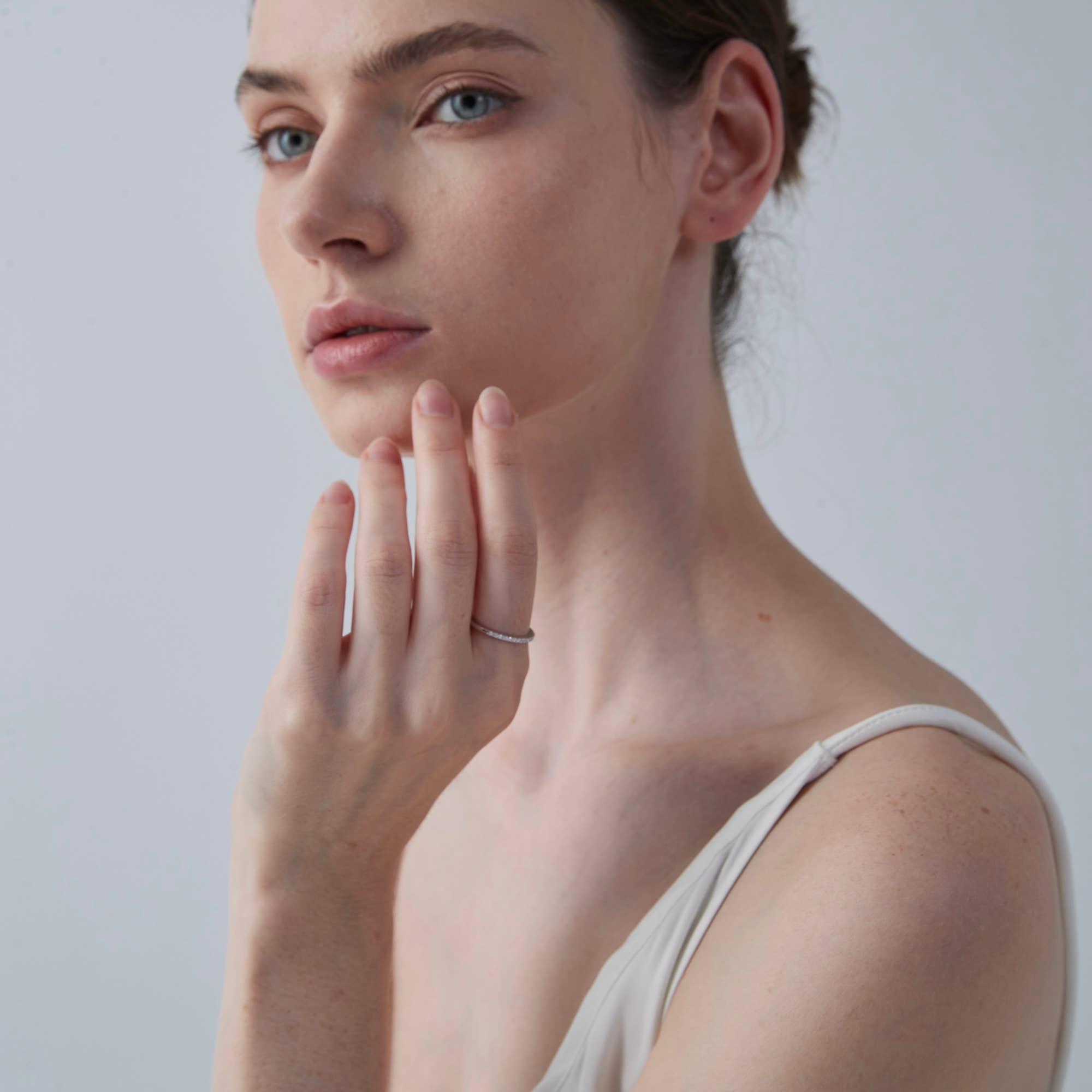 Perimade & Co. LLC – wholesale Förlovningsring – Moissanite Evighets Tunn Bandring i 925 Sterling Silver3