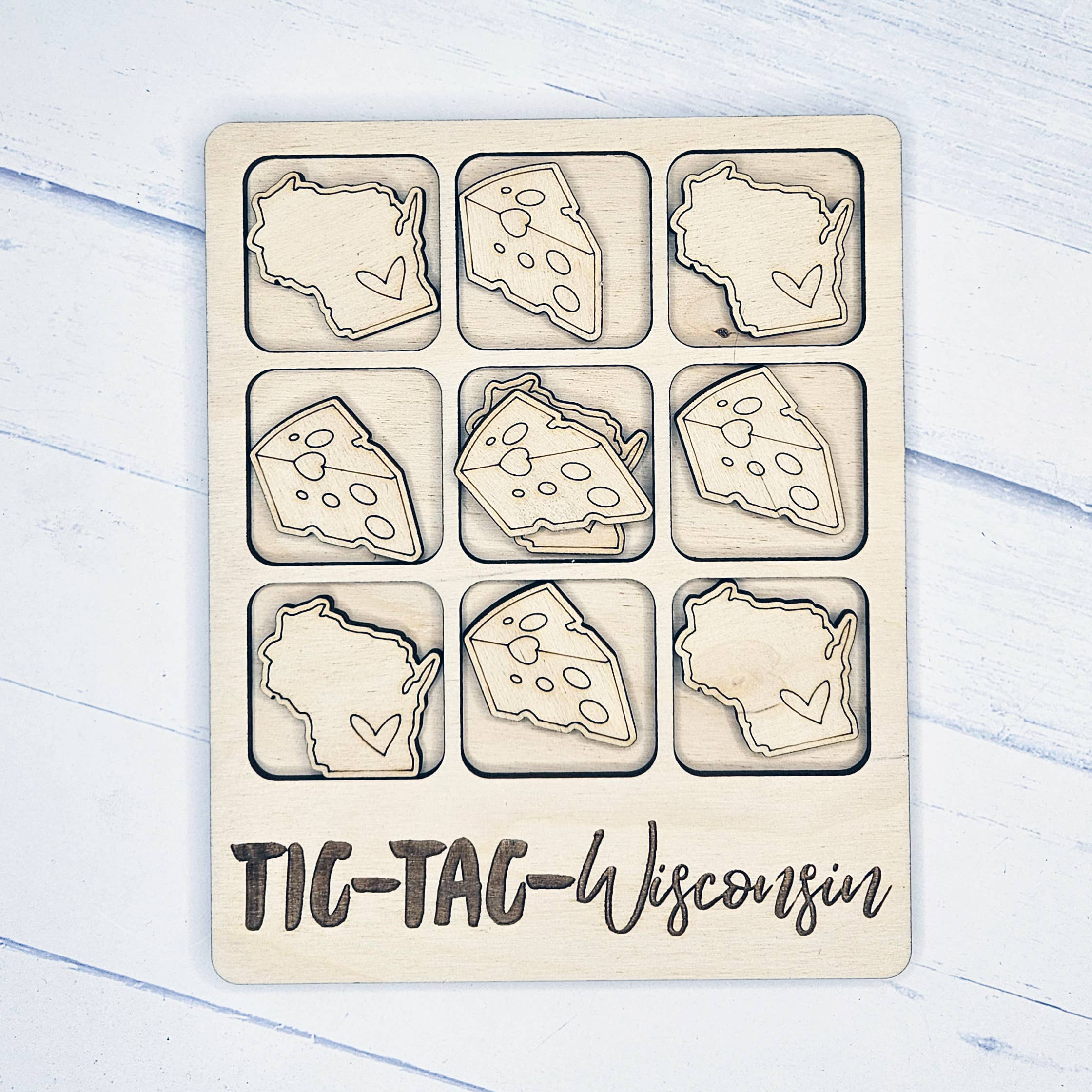 The Trendy Traveler – wholesale Board game – Wisconsin Cheese Tic-Tac-Toe Game2