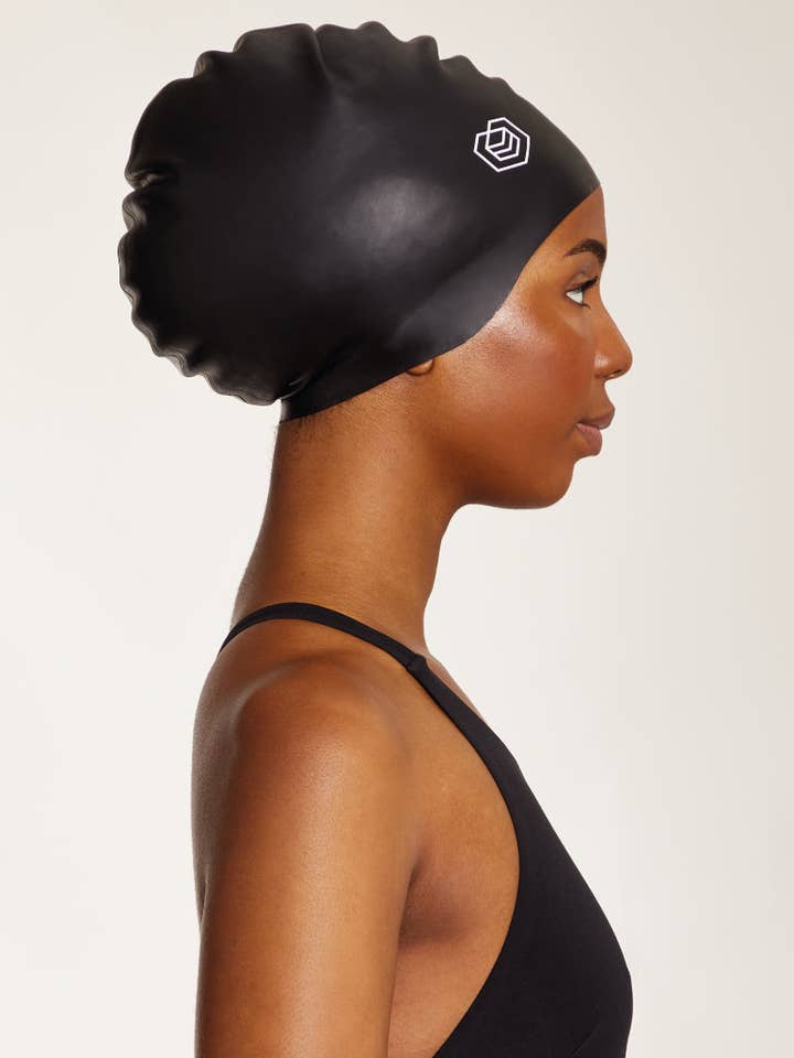 SOUL CAP – Großhandel Badekappe – Unisex – Voluminöse Schwimmkappe für Erwachsene – für langes, lockiges und volles Haar6
