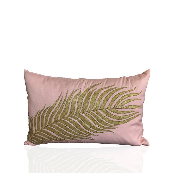 Funda de almohada de pluma de pavo real dorada, 26 pulgadas de largo x 16 pulgadas de ancho para venta al por mayor de Artesa Studio