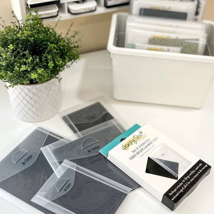 Honey Bee Stamps – wholesale Craft supplies – Bee Creative - Slimline Storage Pockets with Magnets 3 3/4" x 9 1/4"1