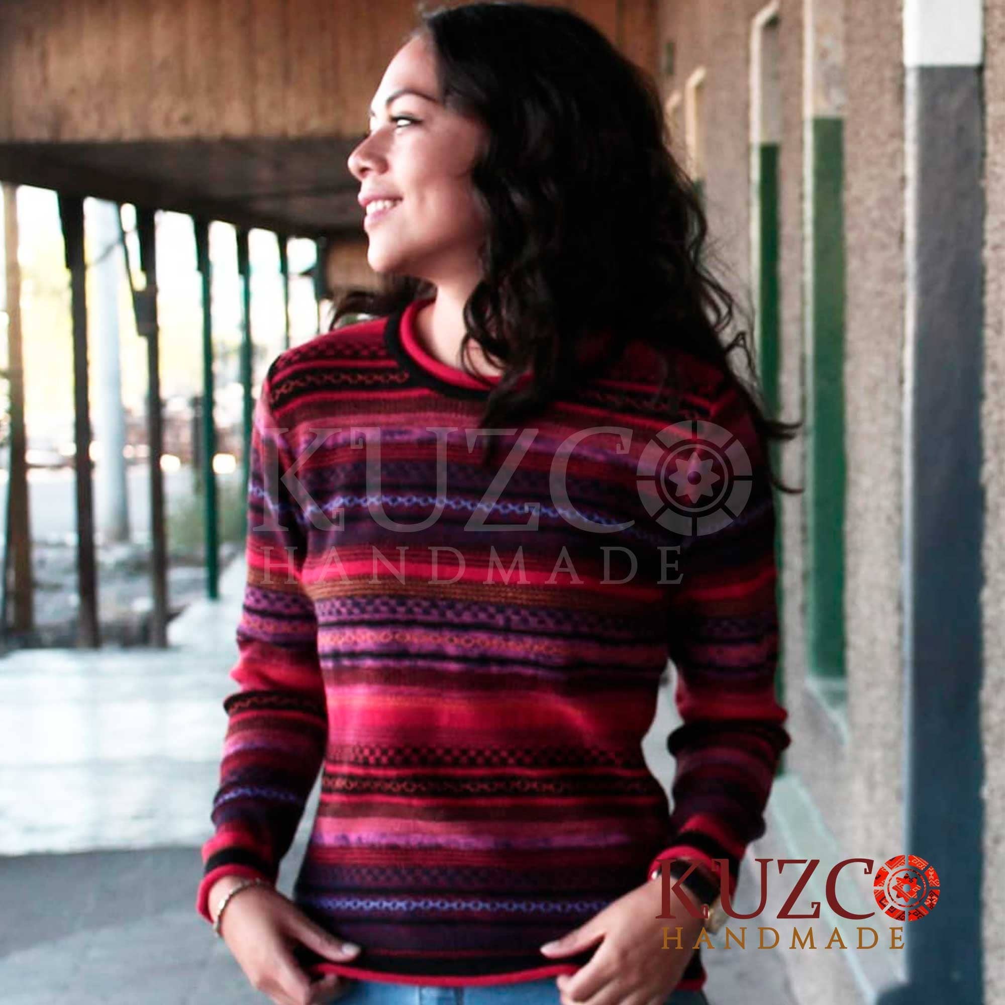 KuzcoHandmade – Großhandel Strickpullover – Damen – Rustikaler, weicher, warmer, bunter peruanischer Alpakawolle3