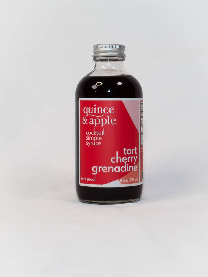 Sirop Simple de Grenadine aux Cerises Aigres pour la vente par Gourmet Indulgences, LLC (dba Quince & Apple Company)