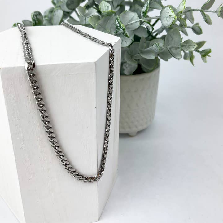 Chaîne gourmette Bella (argent 5 mm) pour la vente par Lumini Jewelry