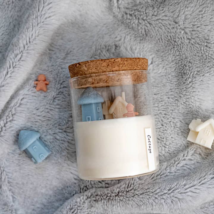 ZOETSTUDIO - Wholesale Novelty candle - Holiday Soy Blend Candle - Cottage in the snow3