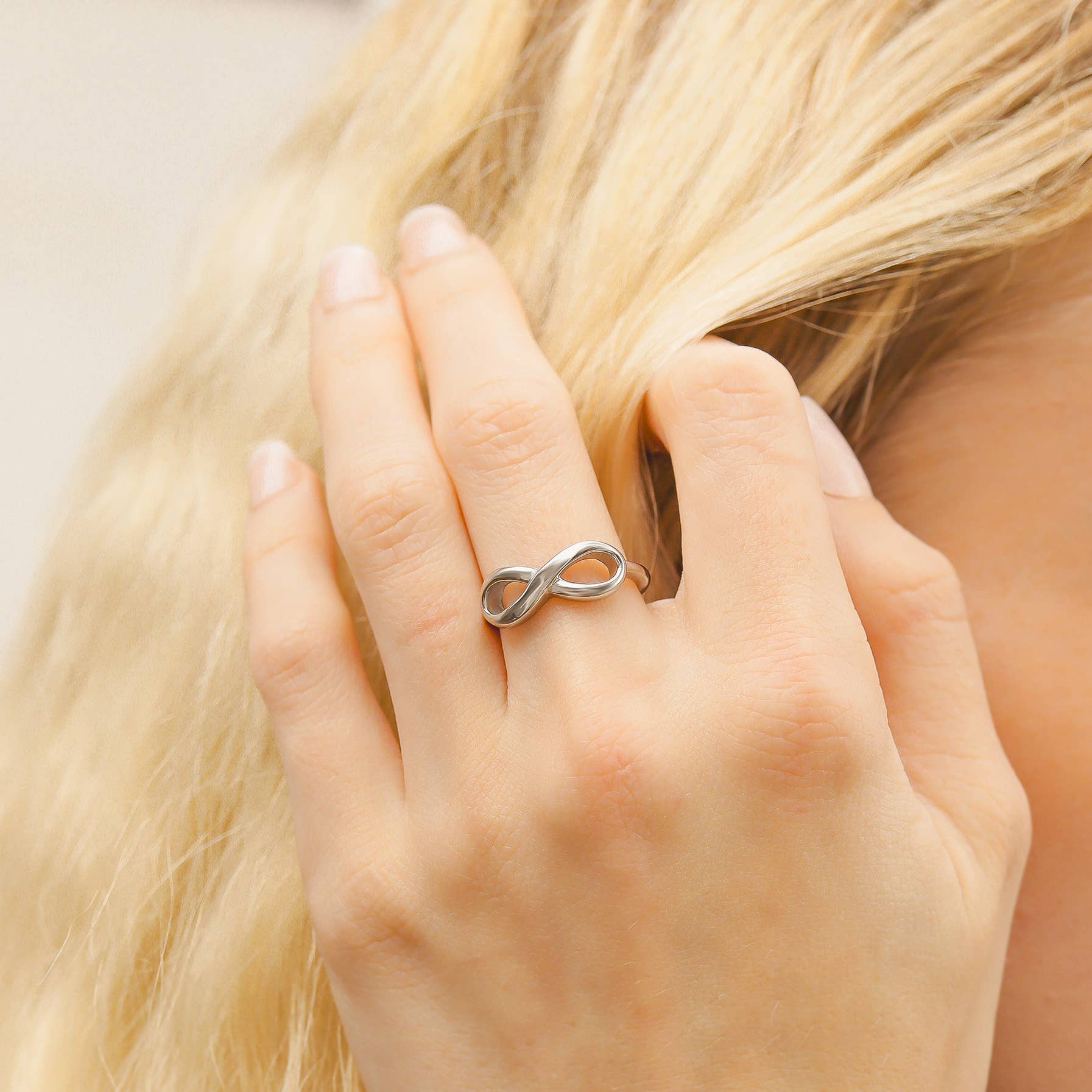 WJW – wholesale Band/Stackad Ring – 18K guld PVD rostfritt stål oändlighetsring2