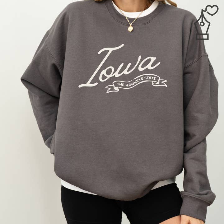 Sweatshirt à col rond Iowa, fierté de l'État de l'Iowa pour la vente par KylieBeth Designs