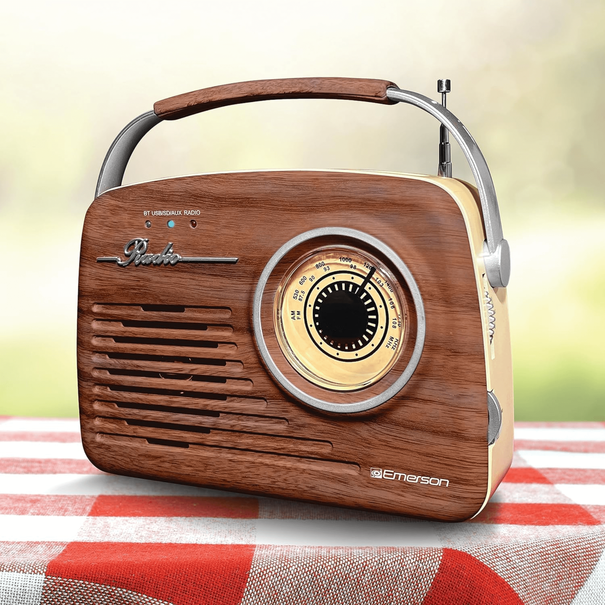 JupiterGear Home - Vente Haut-parleurs - Radio portable rétro Emerson avec batterie rechargeable25