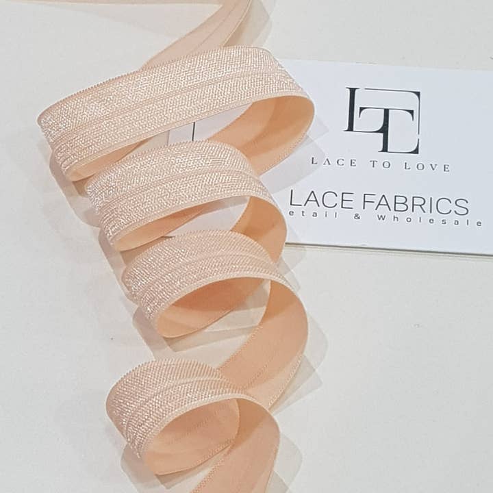 Nastro elastico rosa salmone al metro e ulteriori Risultati per comprare abbigliamento firmato all'ingrosso. Resi gratuiti e termini di pagamento a 60 giorni su Faire in tendenza su Faire.