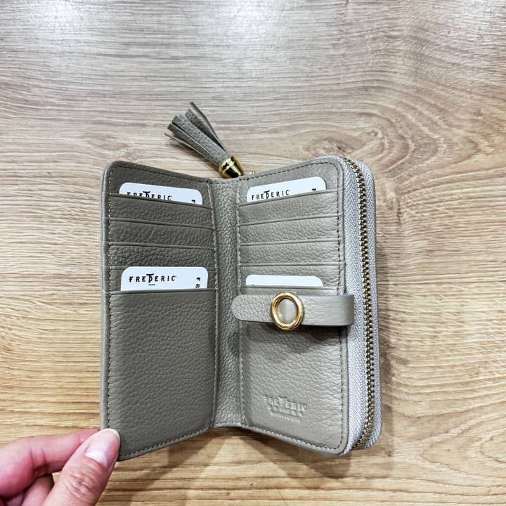 Frederic T. - Wholesale Wallet - Women's - 588825 Taupe - Wallet1