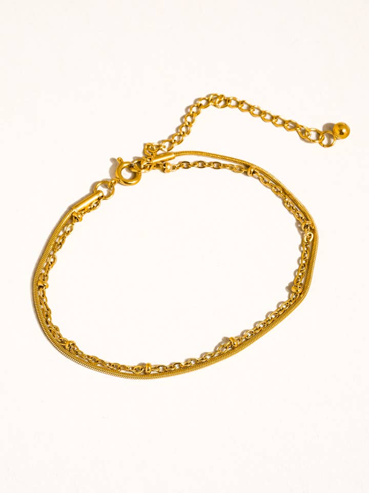 Alma 18K Gold Non-Tarnish Classic Thin double chain Bracelet for wholesale by Flânerie by MAIQ