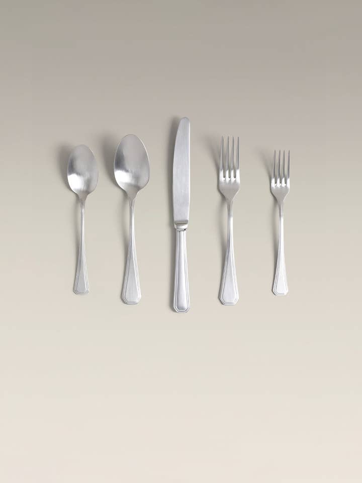 Palisades Four-Person Flatware Settings for wholesale by Year & Day