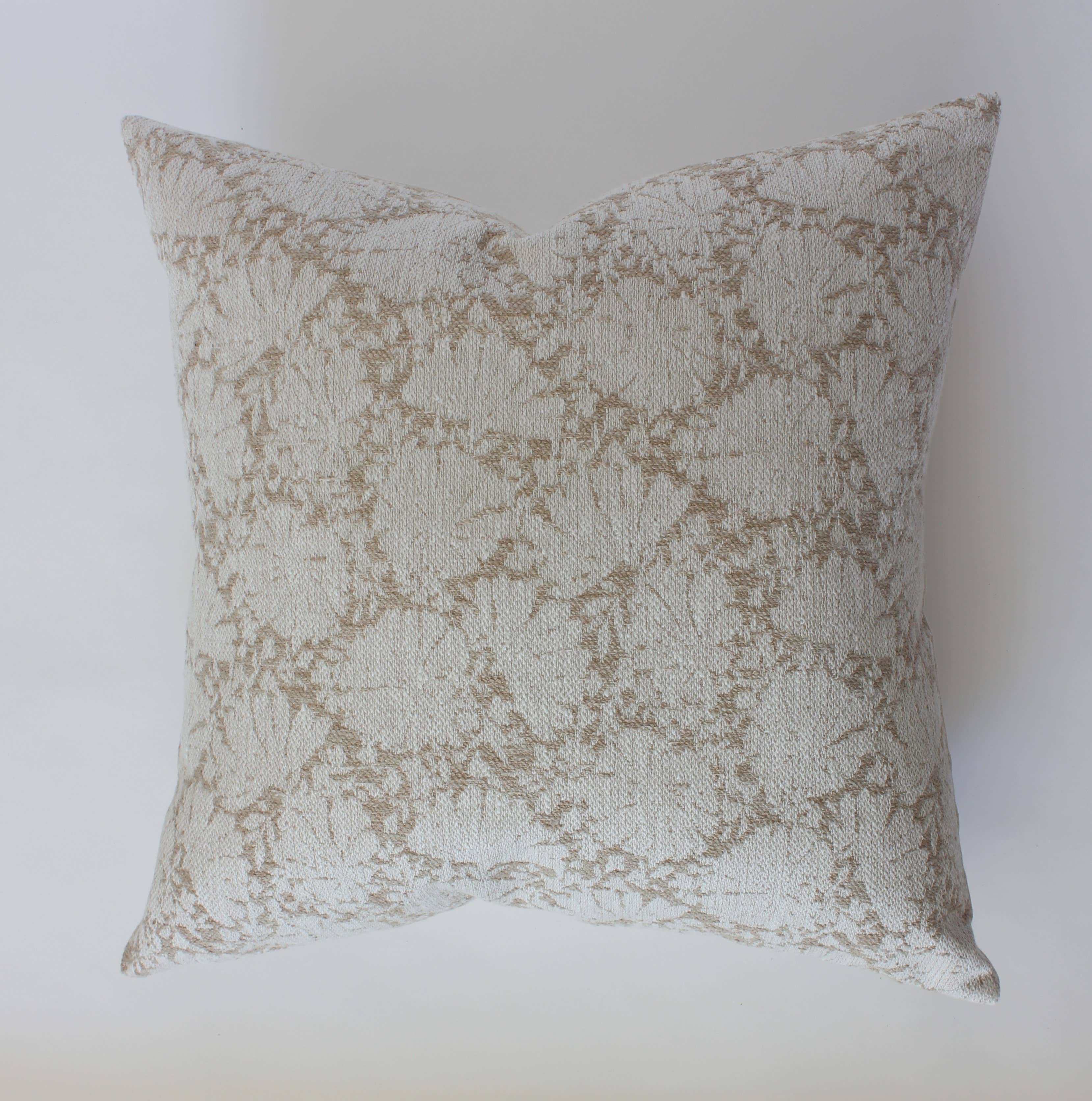 Textileish - Wholesale Throw Pillow Cover - Cream Floral Throw Pillow Cover, Ivory Pillow | Evielle 7