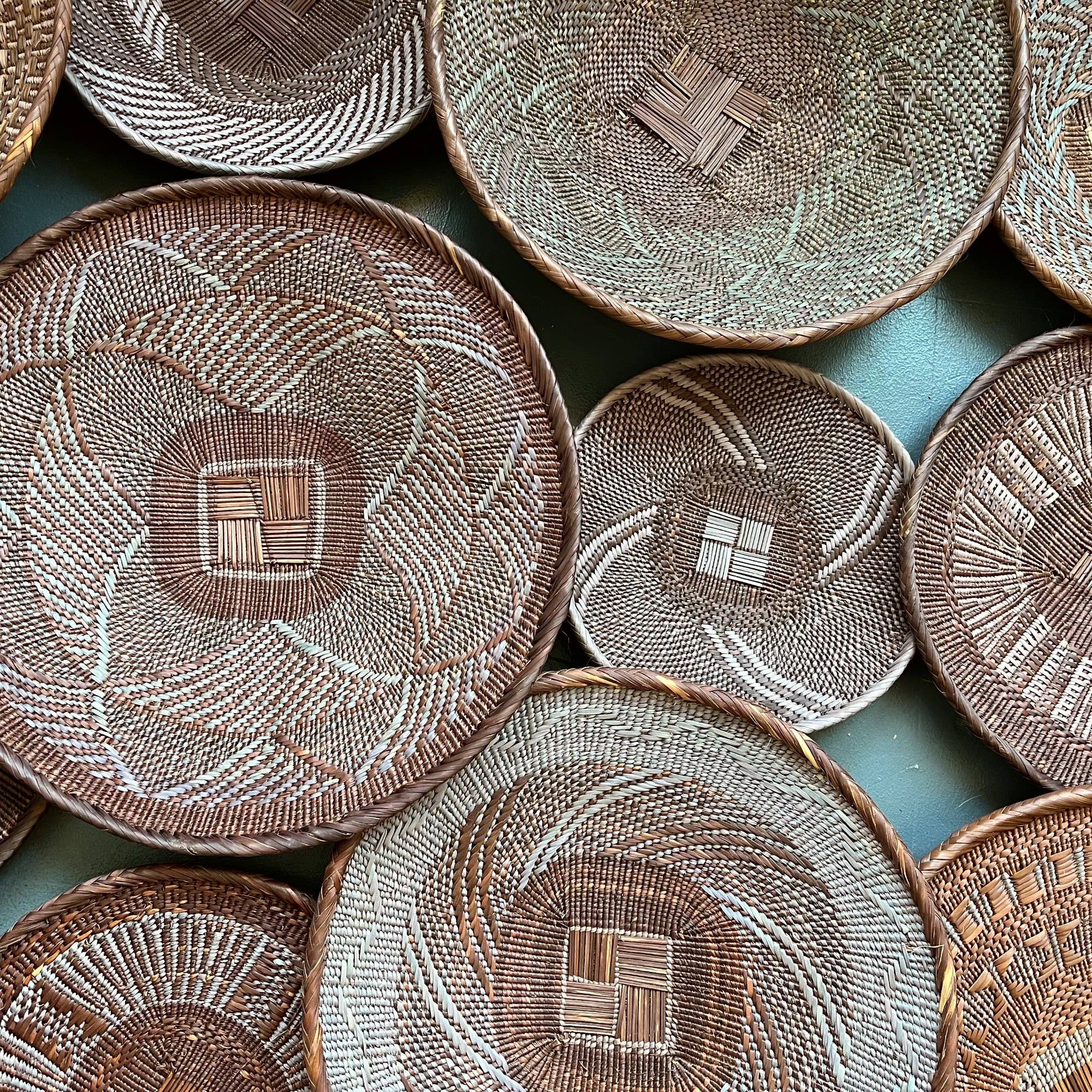 Amsha - Wholesale Basket - Binga Basket: Natural Dye (Assorted)2